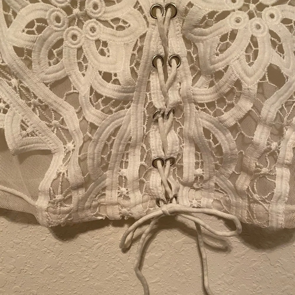 Vintage Lace and MeshTie up Top/Over-jacket Size Small. Boho and Feminine, EUC - Picture 5 of 16